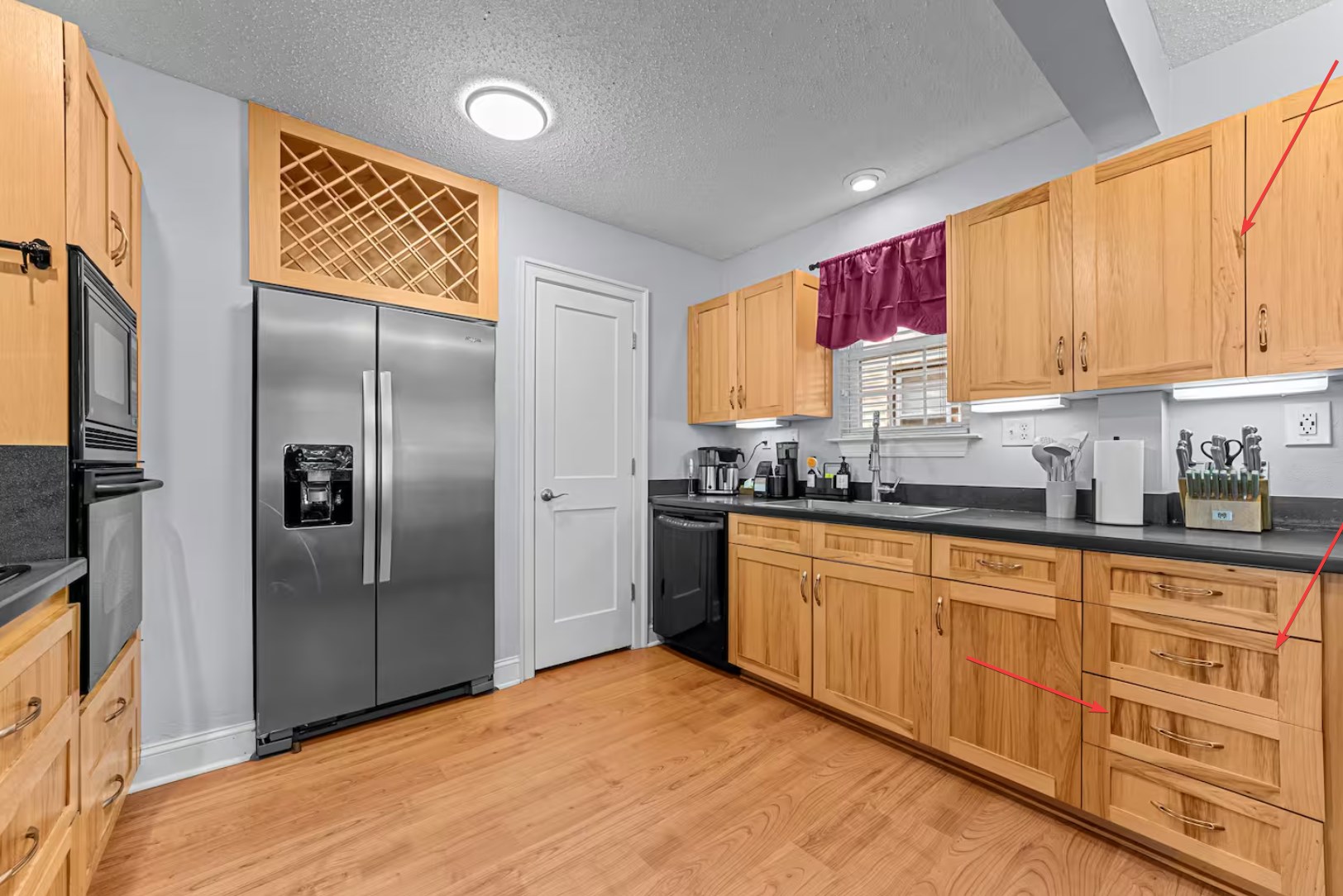 Interior photo from the Airbnb listing